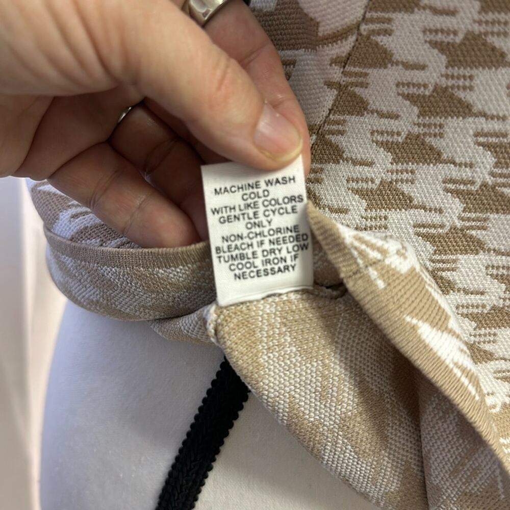 Houndstooth mock neck sleeveless top size M NWT - Picture 12 of 16